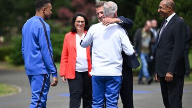 La ministra de Deportes, Marina Ferrari, se burló por ofrecer piedras de protección a los Blues La ministra de Deportes, Marina Ferrari, se burló por ofrecer piedras de protección a los Blues